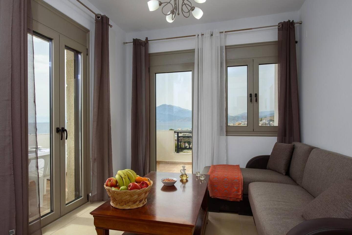 Sofia Apartment, With Sea & Mountain View Kalamaki  Exterior photo