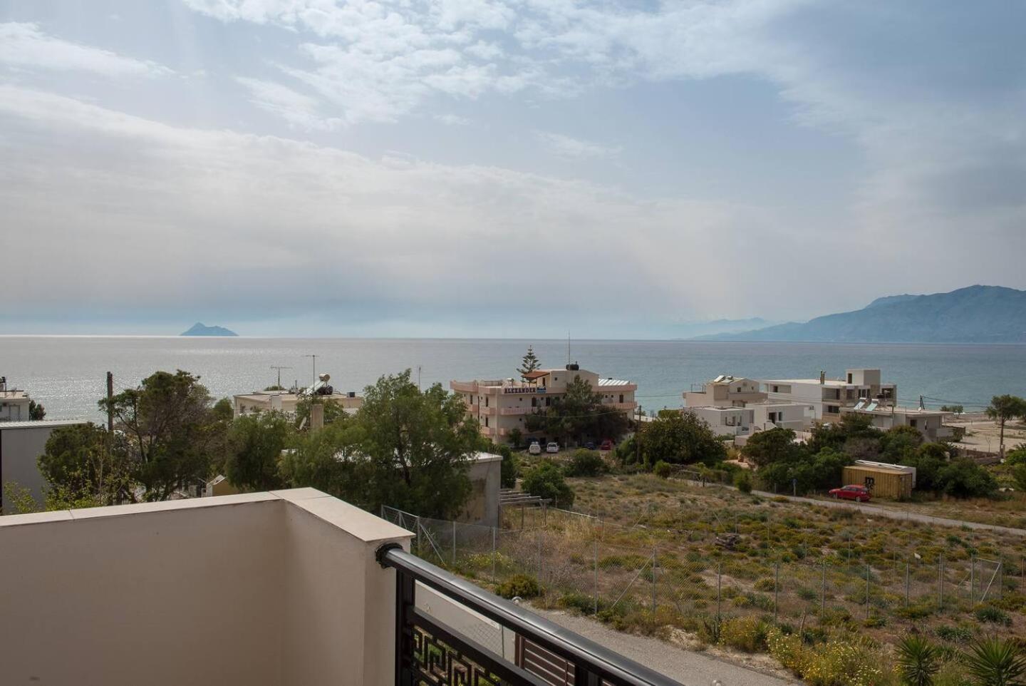 Sofia Apartment, With Sea & Mountain View Kalamaki  Exterior photo